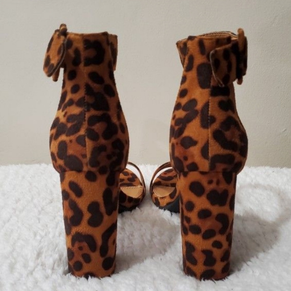 Block heels - Picture 2 of 3